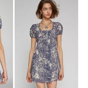 Kimchi Blue Phoebe Babydoll Mini Dress size Medium Floral Blue Tie Back Cottage